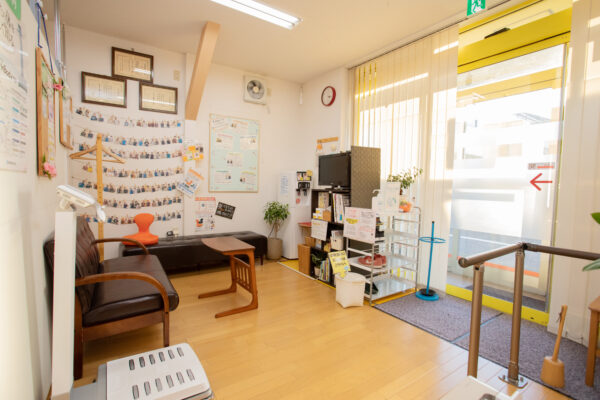 斎藤接骨院の待合室の風景です